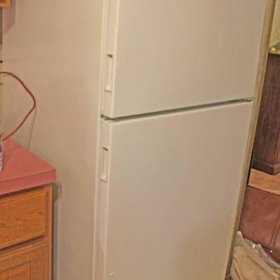 Amana Refrigerator mfg 02-14