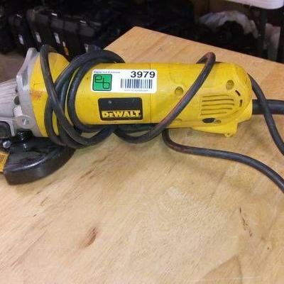DEWALT 4-1 2-in 7 Amps Sliding Switch Corded Angle ...