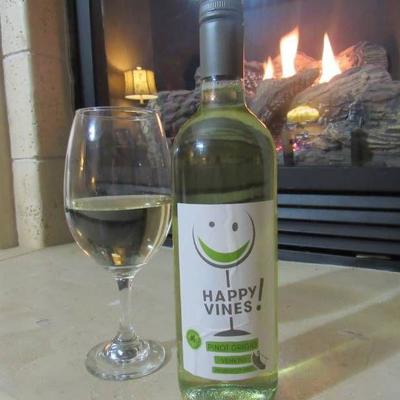 Wine - Happy Vines Pinot Grigio
