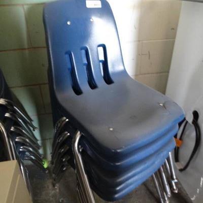 Lot of classroom chairs