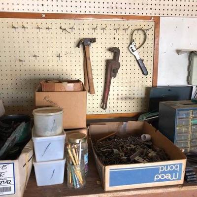 Tools / Roofing Nails