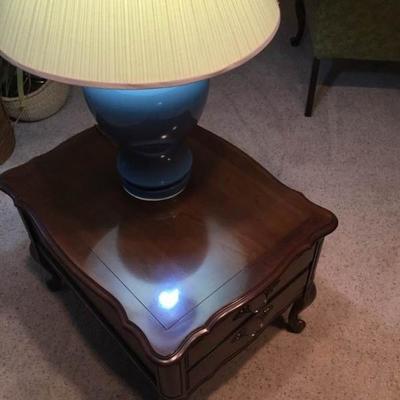 End Table & Lamp Combo