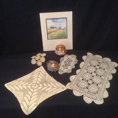 Collectible Jewelry Boxes, Doilies