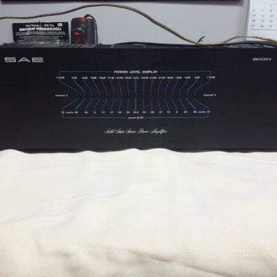 SAE Model 3100 Stereo Power Amplifier