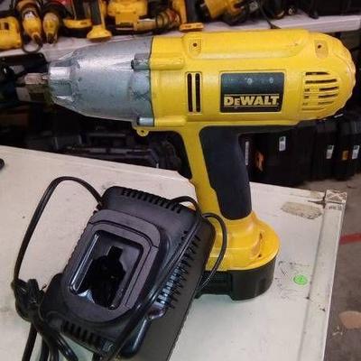 1 2 (13MM) 18V CORDLESS IMPACT WRENCH Battery And ...