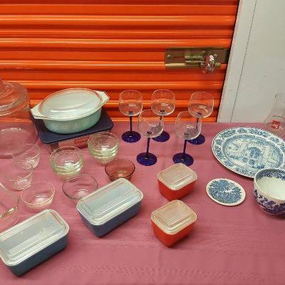 PCT217 Ultimate Vintage Kitchen - Pyrex, Wedgwood, 7-UP & More!