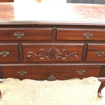  VINTAGE SOLID Mahogany Queen Anne Cedar Chest

Located Inside â€“ Auction Estimate $100-$200 