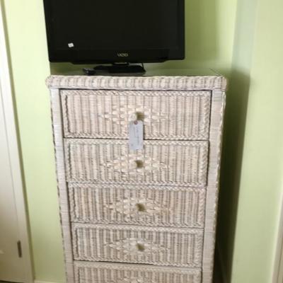 Wicker chest of drawers $65