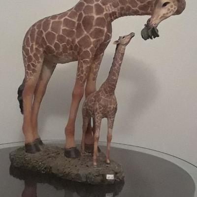 Mother and baby girraffe