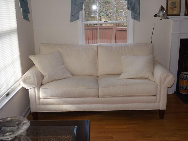 Stamford Tri State Estate Sale Stamford Ct 06903 Estatesales Org