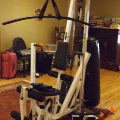 Body Solid Home Gym