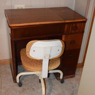 Vintage Desk/Sewing Machine & Chair