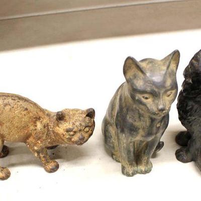 Selection of VINTAGE Cast Iron Cats and Dogs – auction estimate $10-$30 each 