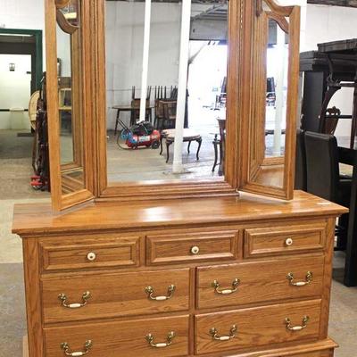  Contemporary 5 Piece Oak Bedroom Set with Queen Size Poster Bed by â€œKeller Furnitureâ€ â€“ auction estimate $400-$800 