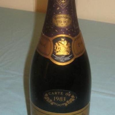 1983 Veuve Cliequot Ponsardin Reims, France Brut Champaign yellow label, one bottle only