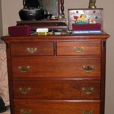 Mahogany Antique Chest Drawers