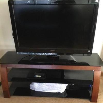 Insignia 42 TV with Sony DVD