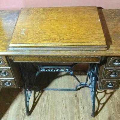 Vintage Signer Sewing Machine Table