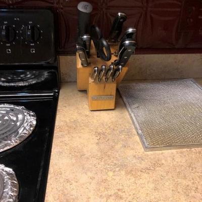 Kitchen Aid knife set w/block