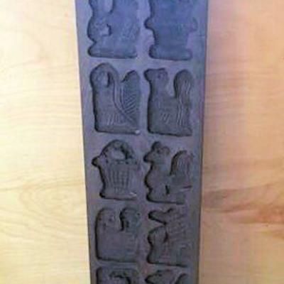 PAC303 Carved Wood Wall Hanging