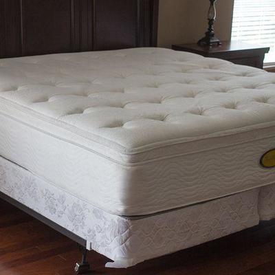 Simmons Beautyrest king mattress.