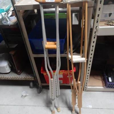 Lot of 2 Pairs of Crutches