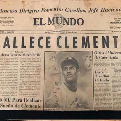 January 2, 1973. El Mundo newspaper. Announcement of Roberto Clemente's death. Front cover. Estate sale price: $100