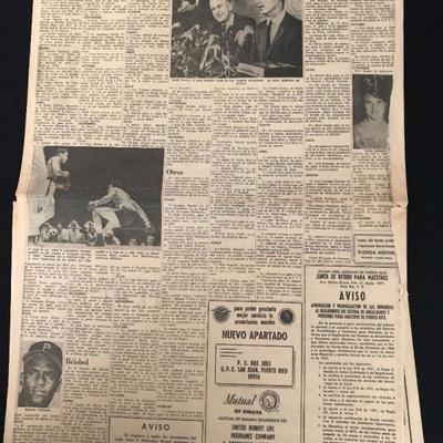 January 3, 1967. El Mundo newspaper. Baseball updates on Roberto Clemente. $75