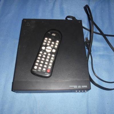 DVD Player w Remote and Cords