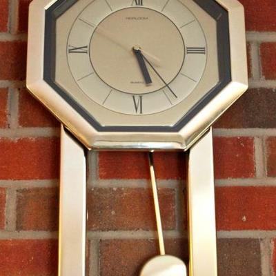  wall mounted clock
