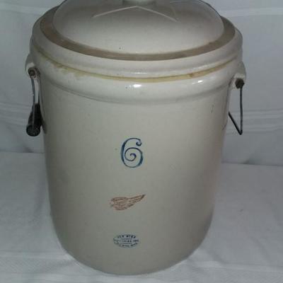 6 Gallon Red Wing with Lid