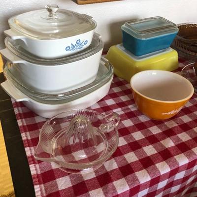 Pyrex and cookware 