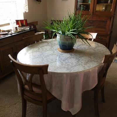 Dining table with extensions 