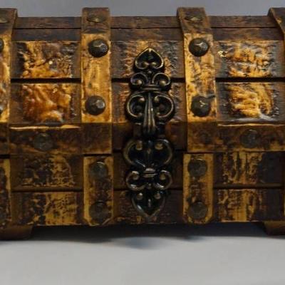Vintage Treasure Chest Box ~ Pirates Trunk ~ Jewel ...