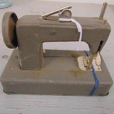 Vintage Sew-ette Sewing Machine