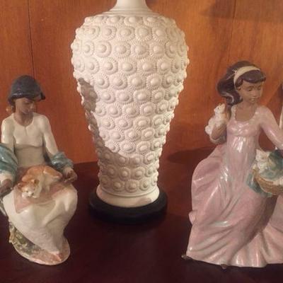 Lladro (Fine Porcelain from Spain) Figures