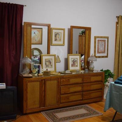 Bedroom Dresser W/Mirrors & Decor