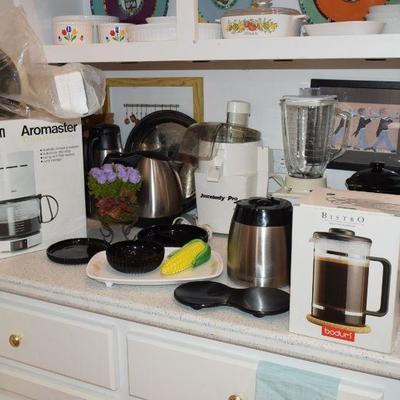 Small Appliances, Kitchenware, & Home Decor
