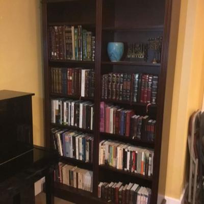 2 of 2 Bookcases (Approx Size (H=7ft, D+13in, W=4ft. each)