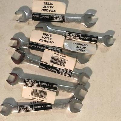 Six NEW Master Mechanic 10mm x 11mm Combo Wrenches