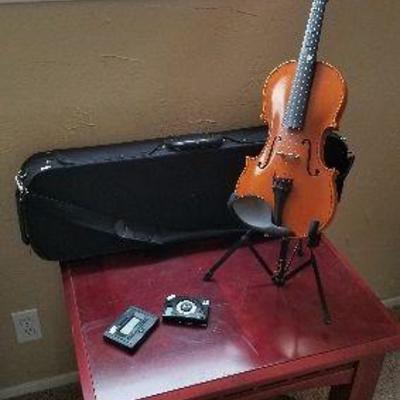 Ubert Violin w/case $75