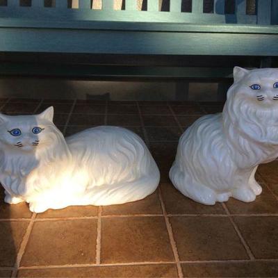 MMF031 Pair of Large White Ceramic Cats