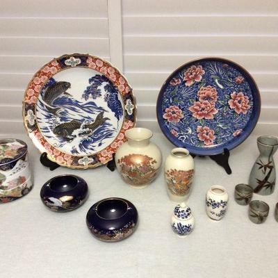 MMF009 Japanese Porcelain Dishes and Decor 