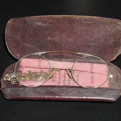 Vintage Glasses with case