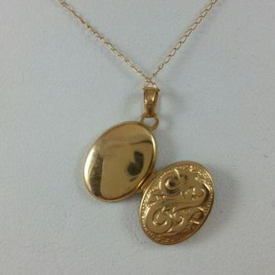 Antique 14kt Gold Locket with Chain