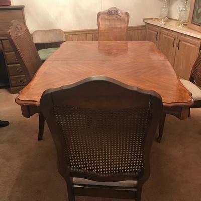 Broyhill Dining Room table with 4 chairs 1 leaf 59.5 l x 42 w as shown additional 18