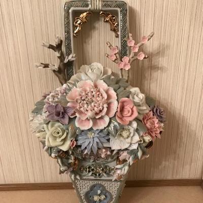 capodimonte wall hanging 