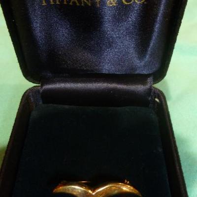 Tiffany 18K seagull modern pin.