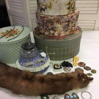 Vtg Womens Vanity Collectibles