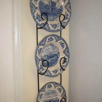 blue plates and plate holder